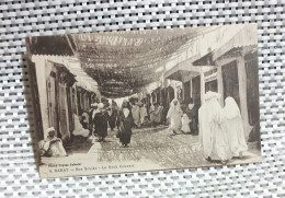 *B-Dlc-07*- Cp03 - RABAT : Rue Souika - Le Souk Couvert - RARE CLICHÉ - - Rabat