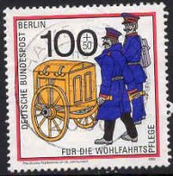 Berlin Poste Obl Yv:815 Mi:854 Preußische Postbeamte (Beau Cachet Rond) - Gebruikt