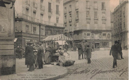 Nantes * 1907 * Le Rendez Vous Des Crébillonneux ! * Un Coin De La Place Royale Près Banque Société Générale * Fleuriste - Nantes