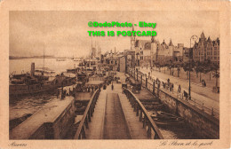 R417576 Anvers. Le Steen Et Le Port. Postcard - Wereld