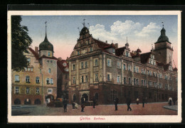 AK Gotha, Passanten Vor Dem Rathaus  - Gotha