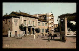 ALGERIE - TIARET - LA POSTE ET LA PLACE CARNOT - Tiaret