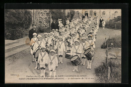 CPA Saint-Fraimbault-de-Priéres, Fanfare Des Petits Orphelins De Saint-Georges-de-l'Isle, 70 Exécutants De 5 à 12   - Andere & Zonder Classificatie