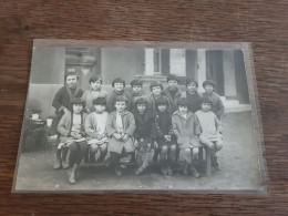 13 Trets Photo De Classe De L école Religieuse De Trets 1928 - Trets