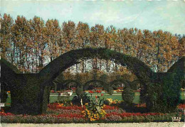 18 - Bourges - Le Jardin Dés Prés Fichaux - Fleurs - CPM - Voir Scans Recto-Verso - Bourges