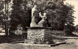 50 , Cpsm   BRIX , 2122 , La Statue De Saint Jouvin , Endroit Très Fréquenté Des Pèlerins (15121.V.24) - Autres & Non Classés