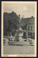 AK Husum, Friesin Auf Dem Asmussen-Woldsen-Brunnen  - Husum