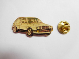 Beau Pin's ,  Auto VW VAG Volkswagen Golf , Non Signé - Volkswagen