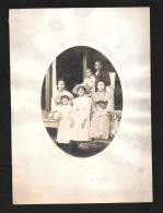 JAPON Photo Ancienne Originale D'une Famille Sur Carton éditeur Signé S. Sugimata à Kagashina Format 15x21, Photo 9x12cm - Asia
