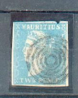 C 7  - MAURICE - YT 10 ° Obli - Marges Courtes - Une Fissure Et Un Aminci (3/4 Mm) Haut D - Maurice (...-1967)