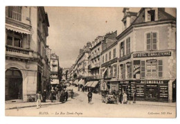 BLOIS RUE DENIS PAPIN NOMBREUX COMMERCES HOTEL D ANGLETERRE TRES ANIMEE - Blois