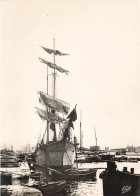 Marseille * Bateau Voilier Dans Le Port * 3 Mâts - Alter Hafen (Vieux Port), Saint-Victor, Le Panier