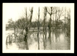 Photographie 76 Seine Maritime Gournay En Bray Crue De L ' Epte 1965 Inondations ( Format 9cm X 13cm ) - Places