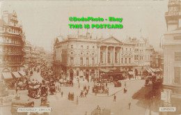 R418081 London. Piccadilly Circus. Postcard - Autres & Non Classés