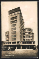 AK Essen, Deutschlandhaus, Strassenansicht, Bauhaus  - Autres & Non Classés