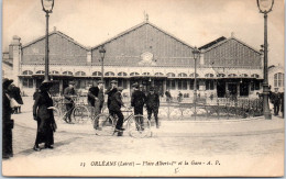 45 ORLEANS - Place Albert 1er Et La Gare (Ed A,P) - Orleans