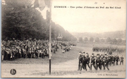 27 EVREUX - Une Prise D'armes Au Pre Du Bel Etat  - Evreux