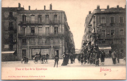 34 BEZIERS - La Place Et La Rue De La Republique. - Beziers