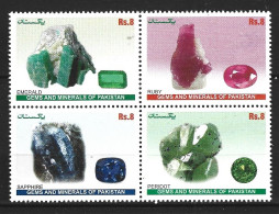 PAKISTAN. N°1328-31 De 2012. Gemmes/Minéraux. - Minerali