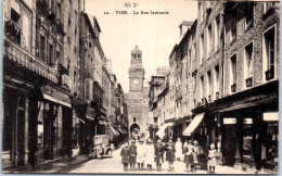 14 VIRE - La Rue Saulnerie. - Vire