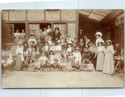 17 CHATELAILLON - CARTE PHOTO - Groupe De Vacanciers  - Châtelaillon-Plage