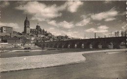 ESPAGNE - Salamanca - Puente Romanico Sobre El Tormes Y Catedral - Carte Postale - Salamanca