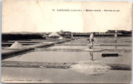 44 GUERANDE - Marais Salants, Recolte Du Sel  - Guérande