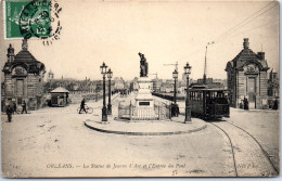 45 ORLEANS - Statue De Jeanne D'arc Et Av Dauphine. - Orleans