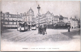 45 ORLEANS - Place Du Martrois - Les Tramways. - Orleans