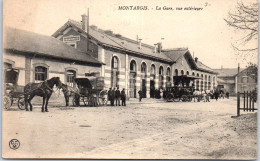 45 MONTARGIS -- La Gare, Vue Exterieure. - Montargis