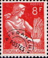 France Préo N* Yv:108 Mi:992 Moisonneuse (trace De Charnière) - 1953-1960