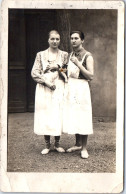 45 ORLEANS - CARTE PHOTO - Deux Femmes D'un Hotel  - Orleans