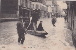 PARIS.......CRUE DE LA SEINE - De Overstroming Van 1910