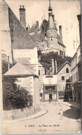 45 GIEN - Vue Sur La Place Aux Herbes  - Gien