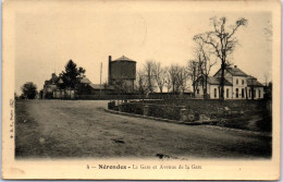 18 NERONDES - La Gare Et L'avenue De La Gare. - Nérondes