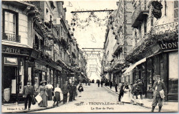 14 TROUVILLE - La Rue De Paris Decoree - Trouville