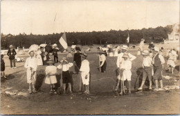 17 ROYAN - CARTE PHOTO - Jeux D'enfants Sur La Plage  - Royan