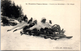 25 Une Course De Bobsleigh, Un Virage. - Autres & Non Classés