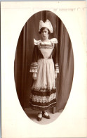 29 PONT AVEN - CARTE PHOTO - Jeune Femme En Costume 1930 - Pont Aven