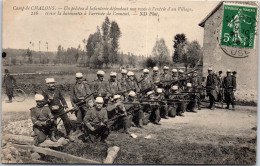 51 CHALONS - Un Peloton D'infanterie A L'exercice. - Châlons-sur-Marne
