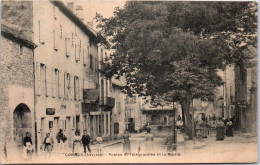 12 CORNUS - Le Bureau De Poste Et La Mairie  - Otros & Sin Clasificación