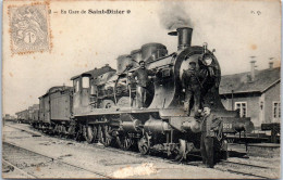 52 SAINT DIZIER - Locomotive En Gare  - Saint Dizier