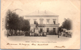 42 FEURS - Vue De La Place De L'hotel De Ville  - Feurs