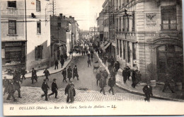 69 OULLINS - Rue De La Gare, La Sortie Des Ateliers. - Other & Unclassified