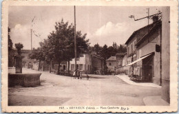 38 HEYRIEUX - La Place Gambetta  - Autres & Non Classés