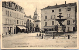 88 REMIREMONT - Place De La Courtine, Fontaine Des Dauphins  - Remiremont