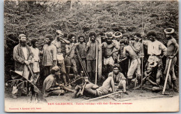 NOUVELLE CALEDONIE - Native Workmen With European Overseer - Nouvelle Calédonie