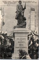 45 BOYNES - La Foule Au Monument Aux Morts  - Other & Unclassified