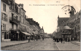 77 FONTAINEBLEAU - La Grande Rue Et L'eglise (perspective) - Fontainebleau