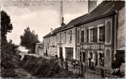 56 KERNEVEL - La Rue De La Marine & La Taverne  - Autres & Non Classés